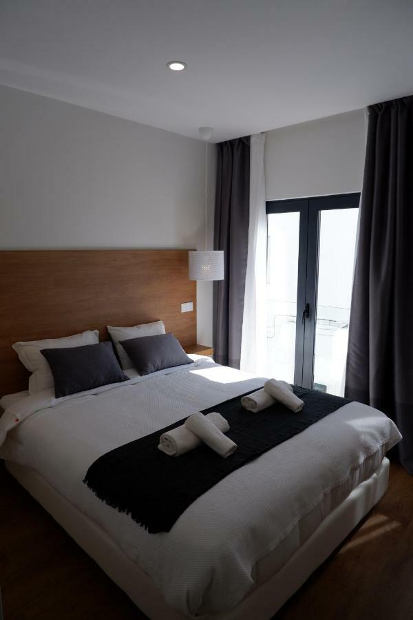 VI Mar - Guest House 拉哥斯 外观 照片